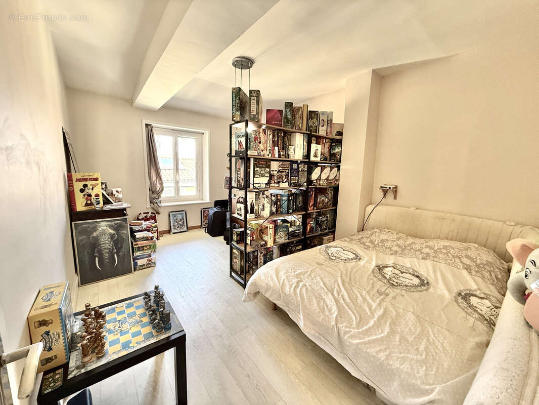 Appartement à THOISSEY