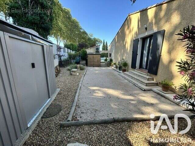 Maison 139 m² à Fontvieille  - photo 4