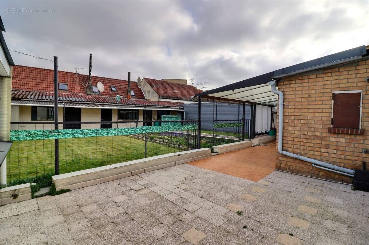 Maison à HELLEMMES-LILLE