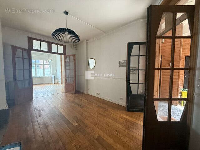 Appartement 64 m² à Lille  - photo 3