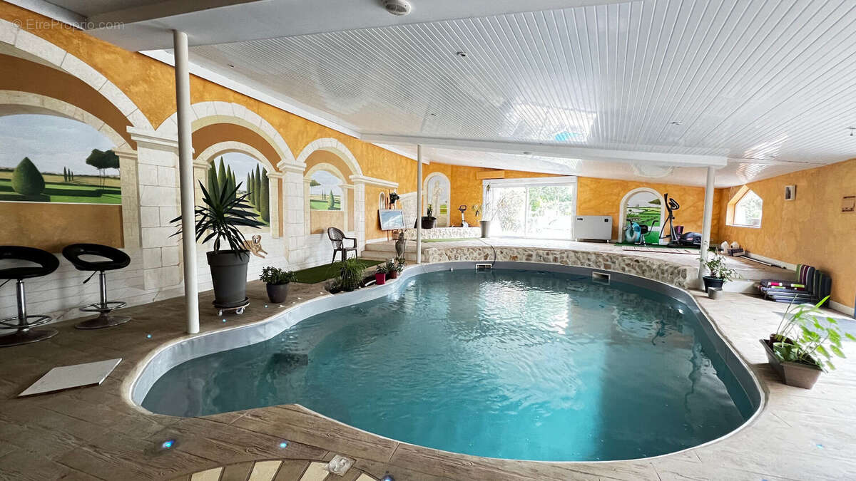 Villa  7 pièce(s) 205 m2, piscine intérieure - photo 7