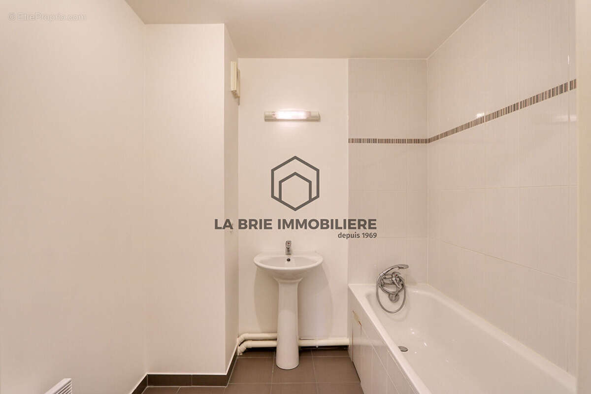 Appartement à VIRY-CHATILLON