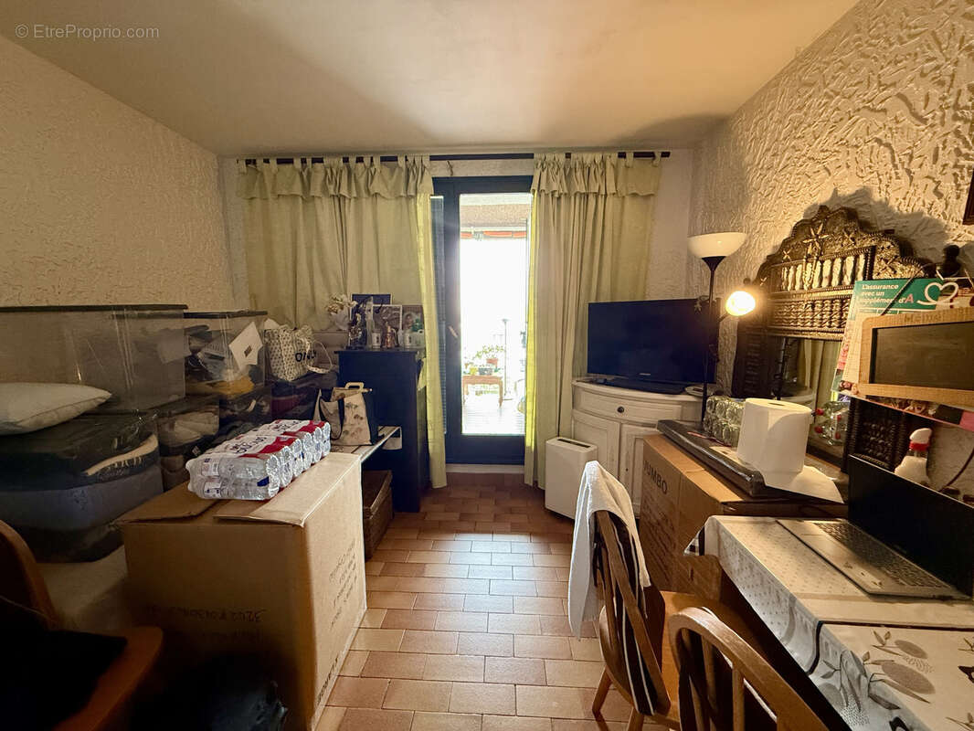 Appartement à COGOLIN