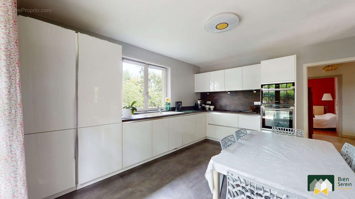 Maison 232 m² à Treon  - photo 5
