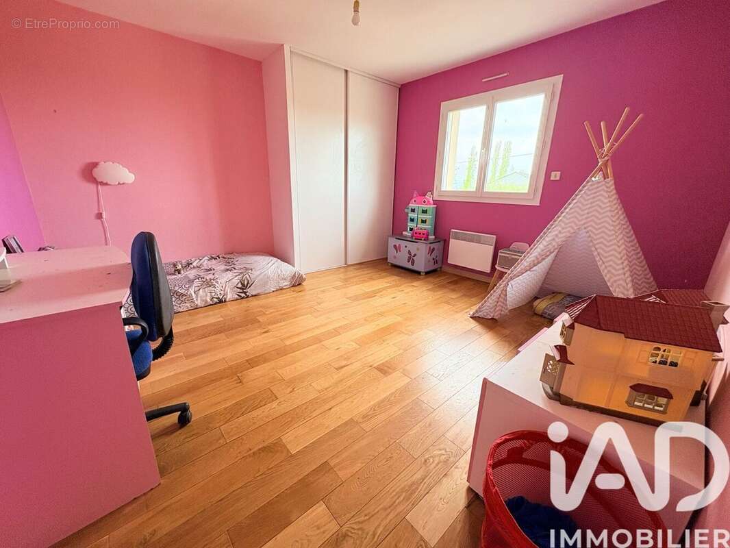 Photo 3 - Maison à LEVET