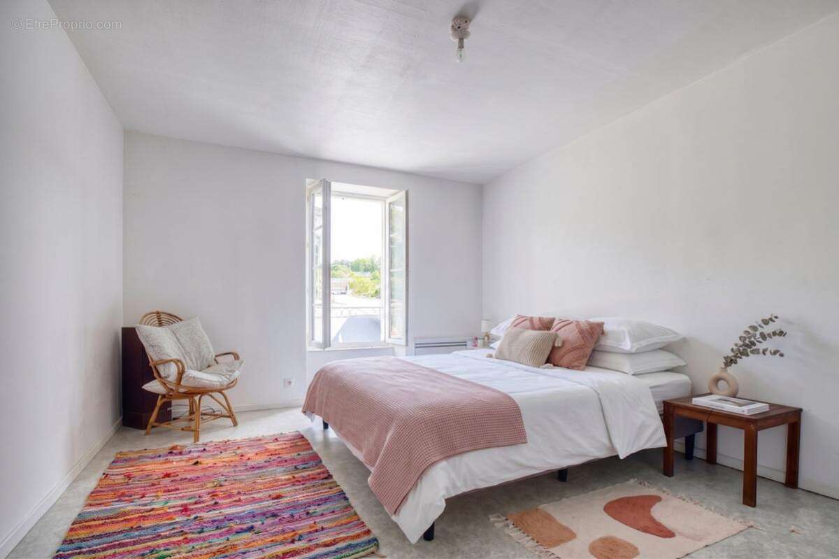 Maison à COURSAC