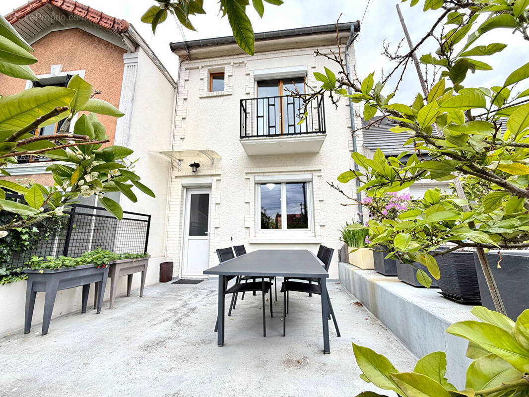 Maison à BEZONS