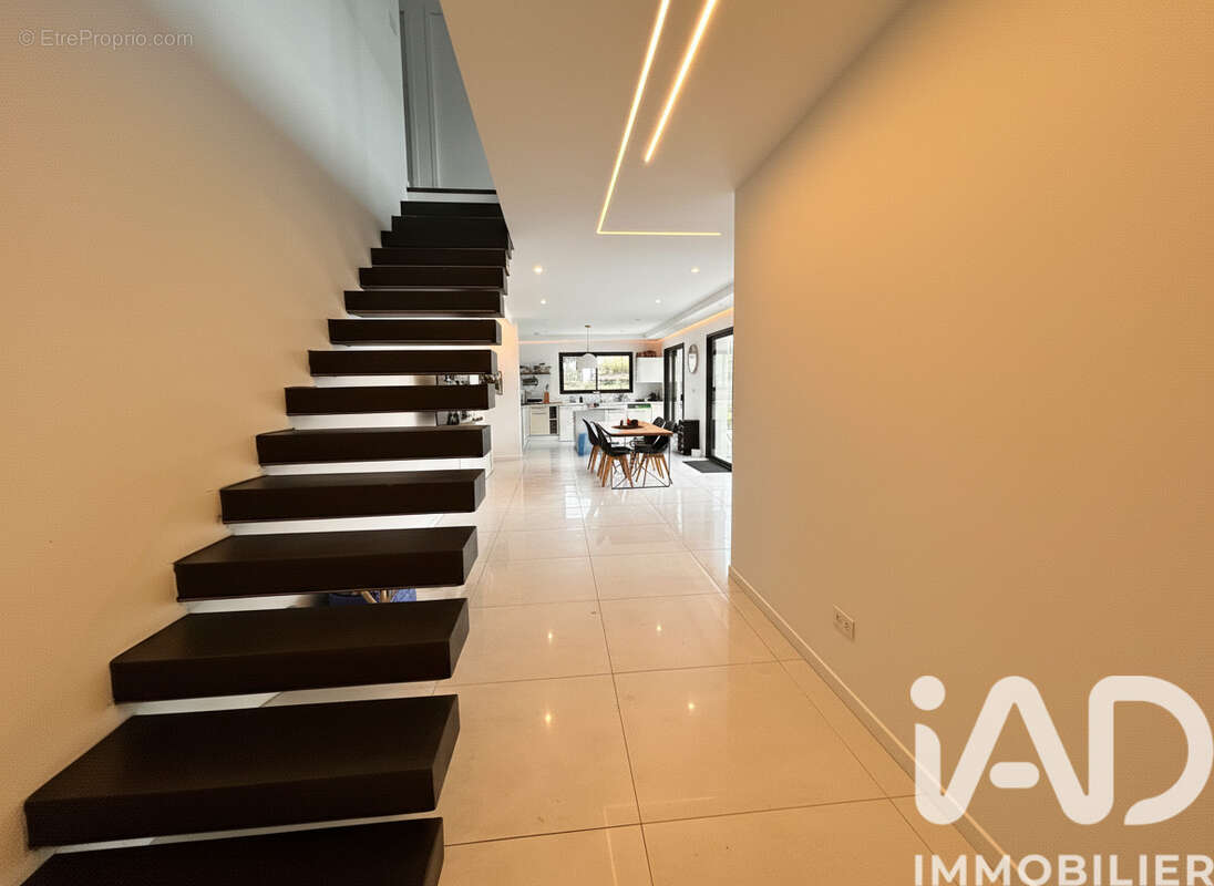 Photo 4 - Maison à SAINT-ERBLON