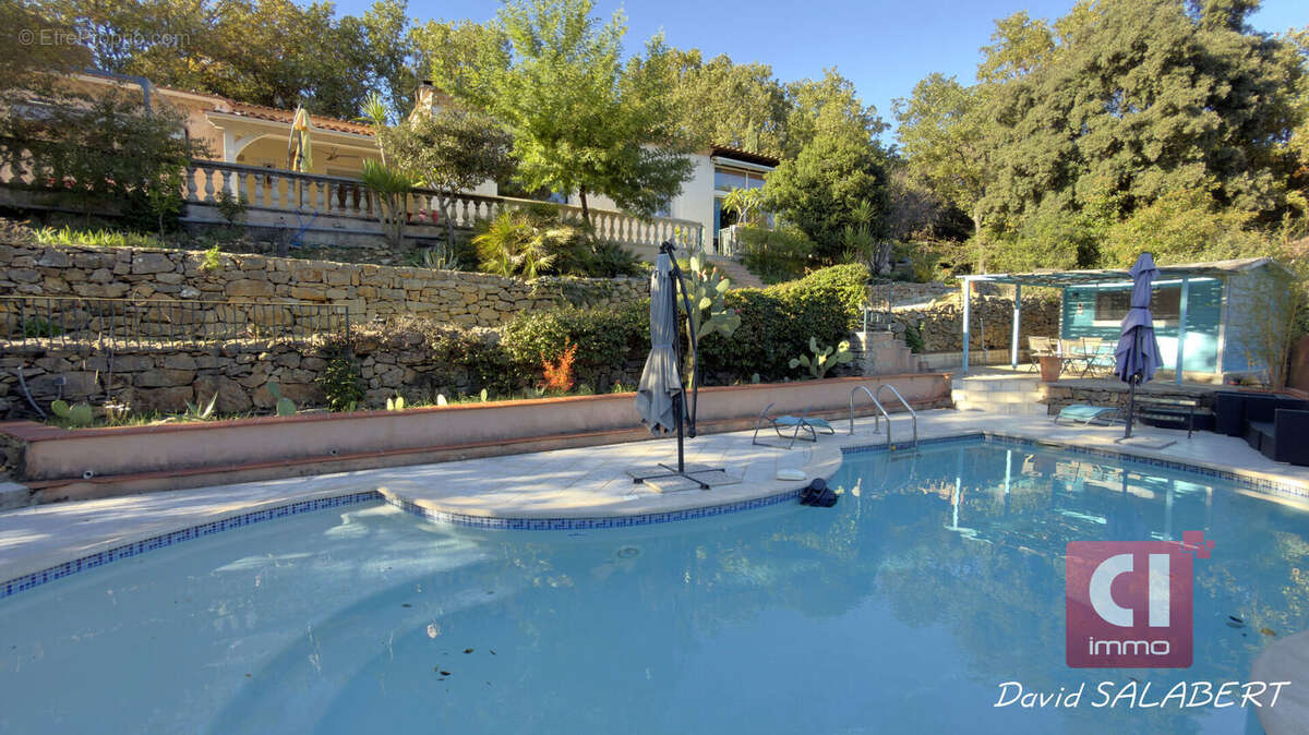 Maison à SAINTE-ANASTASIE-SUR-ISSOLE