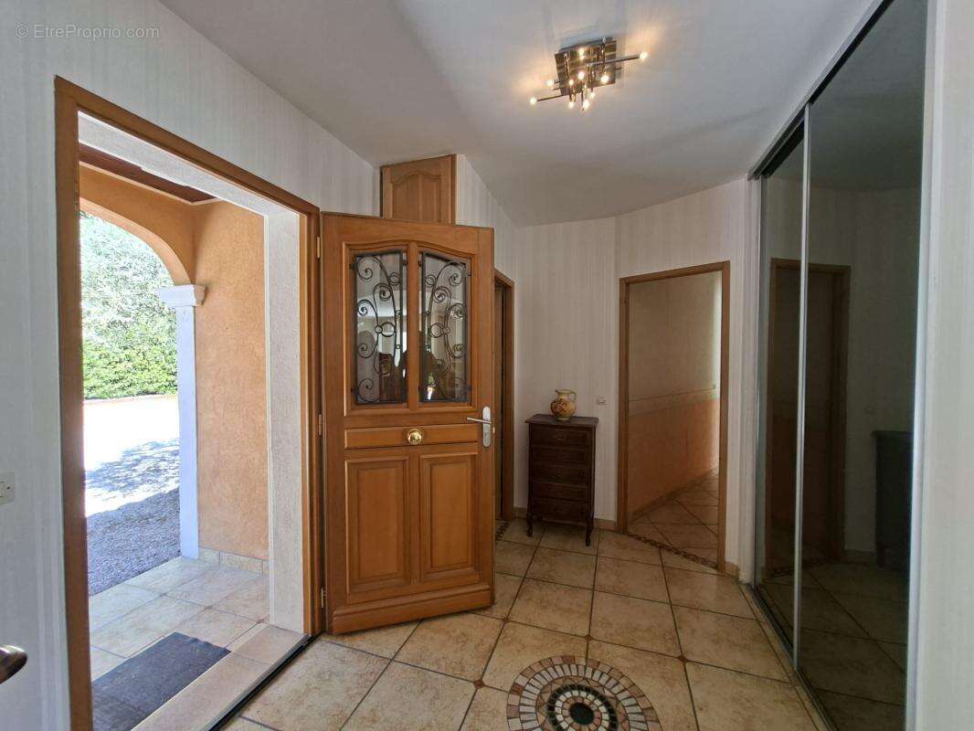 Maison à LA MOTTE