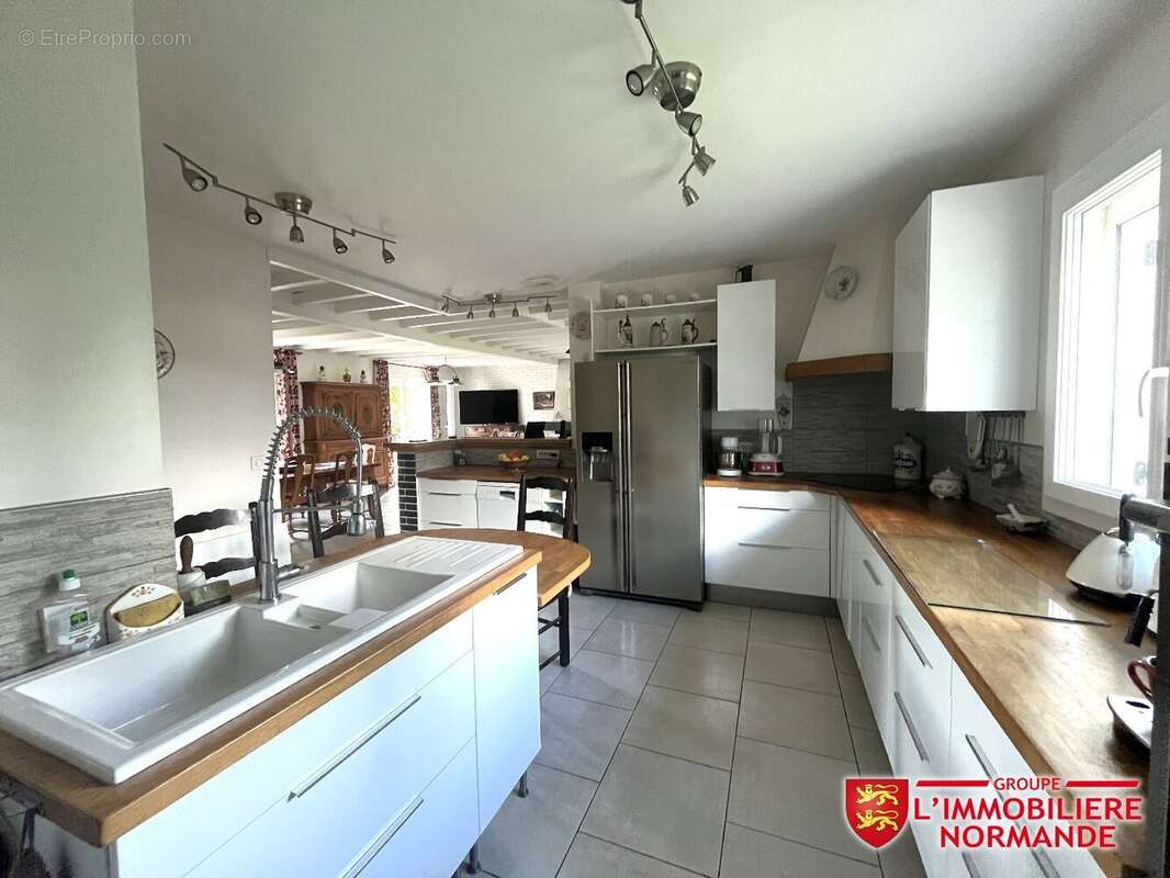 Maison familiale 180m² - 8 pièces - 5 chambres - photo 2