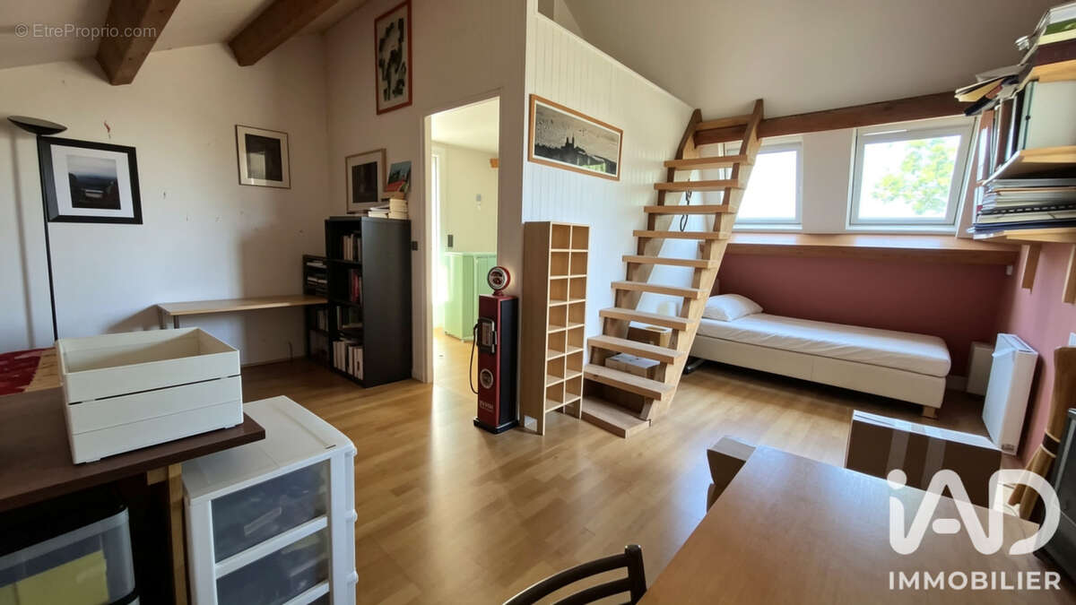 Photo 8 - Maison à BURES-SUR-YVETTE