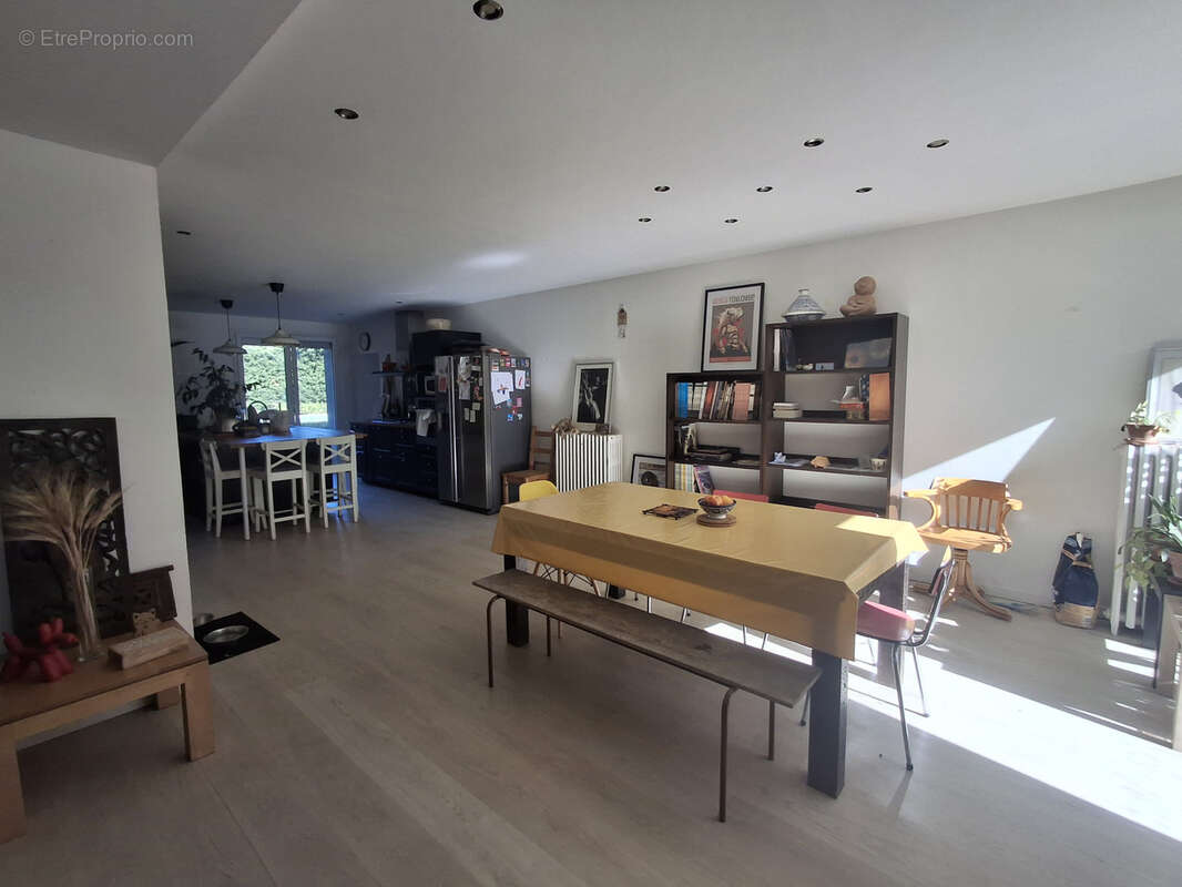 Maison à RENNEVILLE