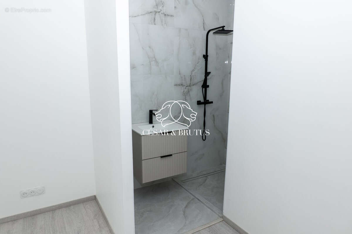 Maison 112 m² à Venissieux  - photo 8