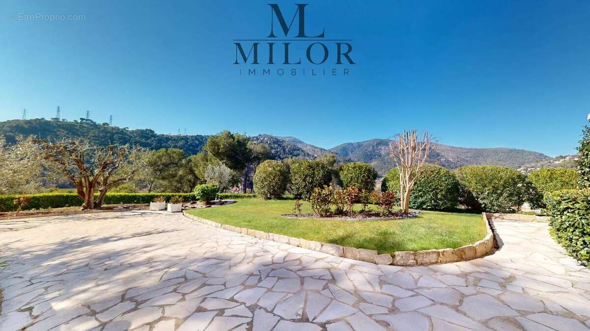 Villa - piscine - jardin 2000m2 - photo 6