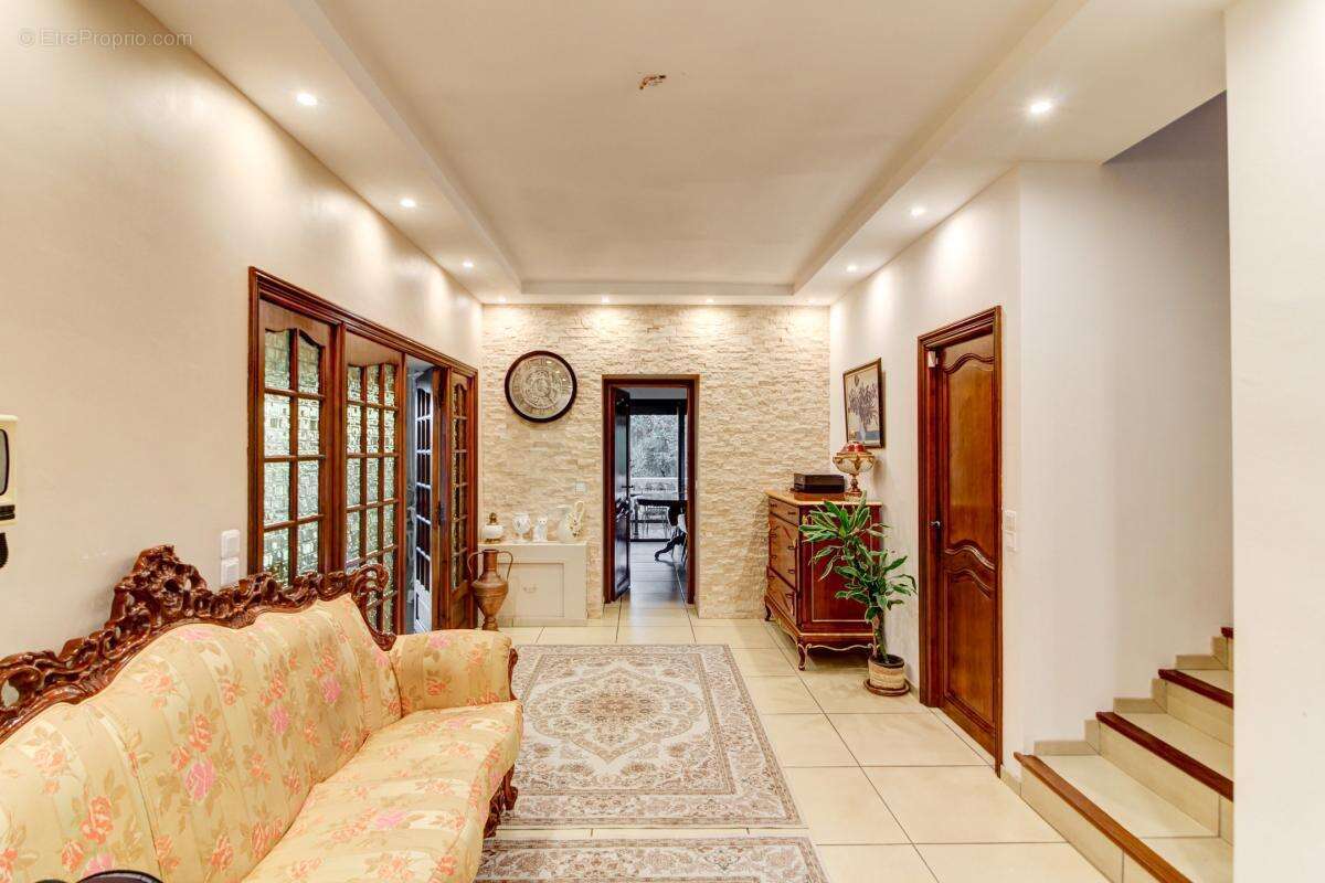 Maison à LA COLLE-SUR-LOUP