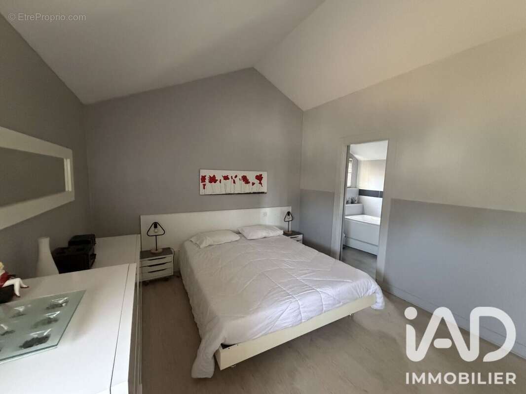 Maison 198 m² à Feytiat  - photo 6