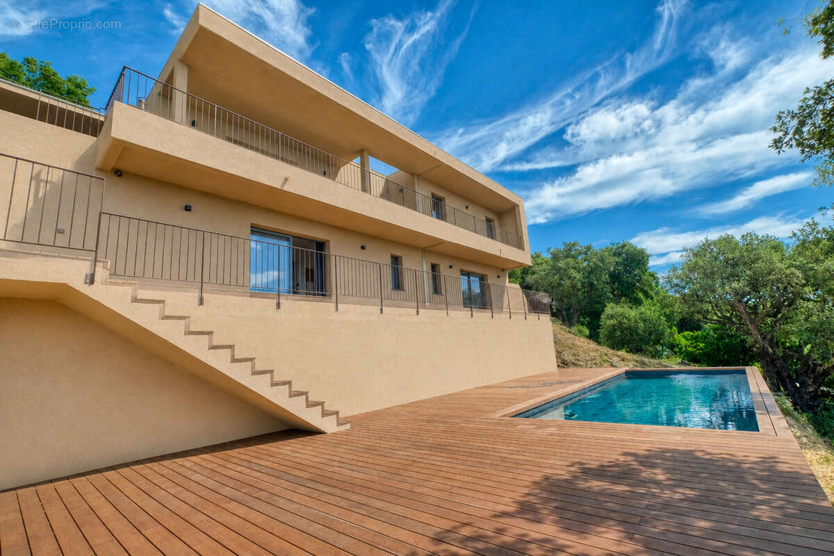 Maison à BRANDO