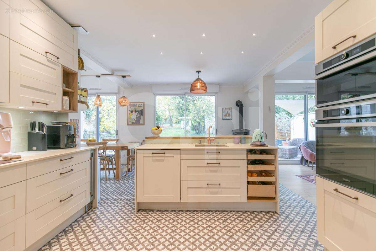 Maison à FONTENAY-SOUS-BOIS