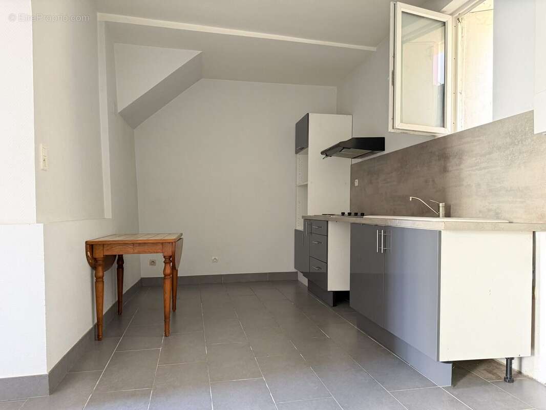 Maison à SAULX-LES-CHARTREUX