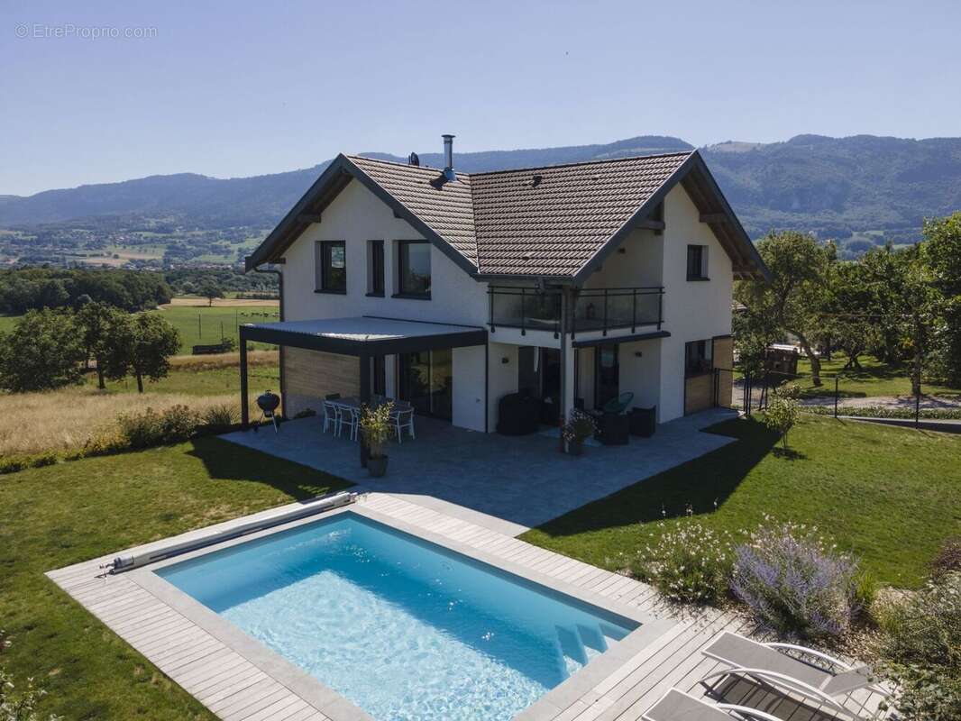 Terrain à bâtir de 998 m² à SAINT-MARTIN-BELLEVUE (74) - photo 6