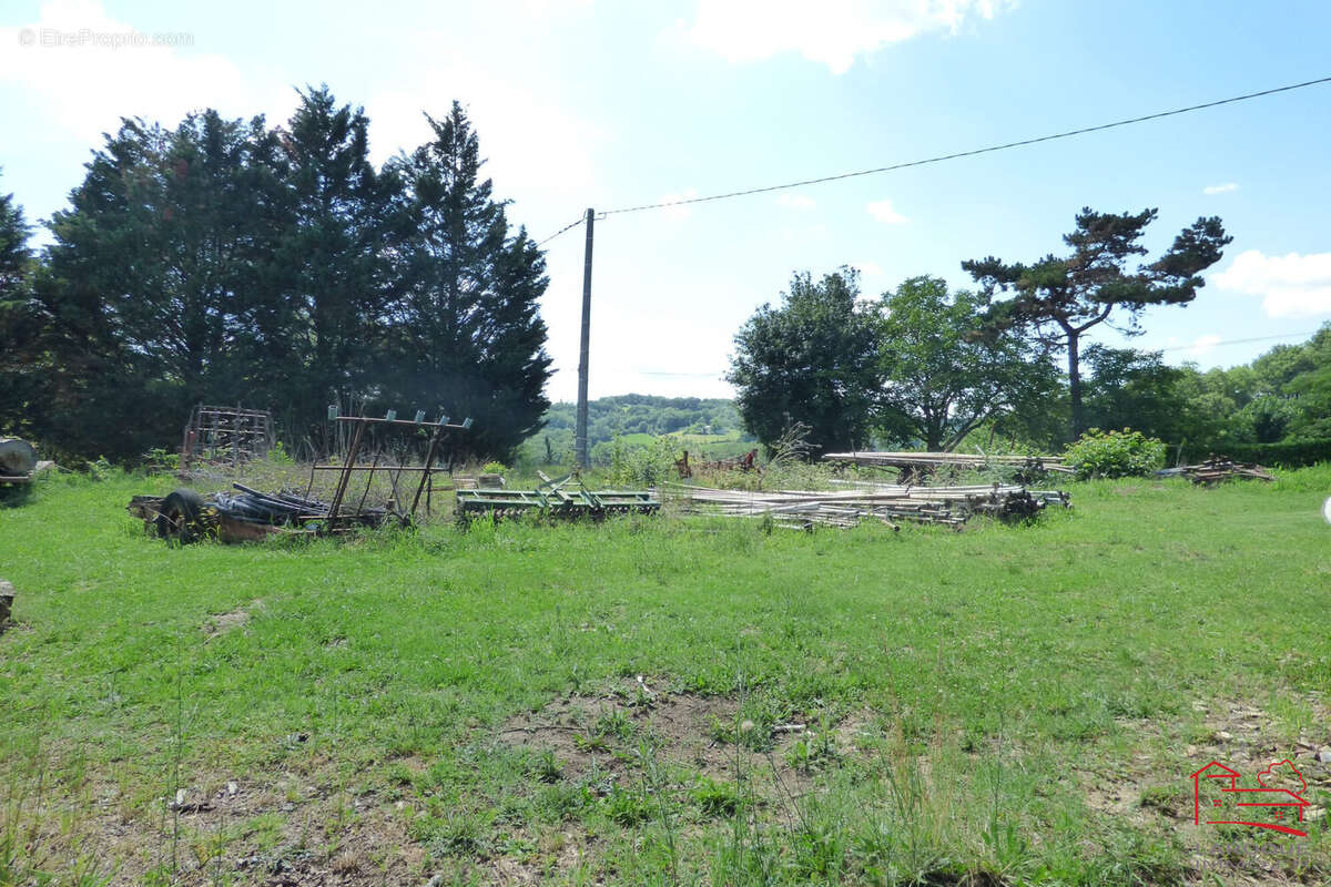 Terrain 1380 m² à Cauzac  - photo 6