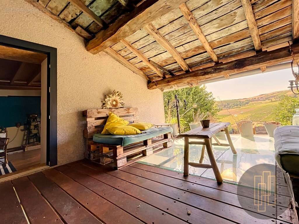 Propriété de charme de 522m2 avec piscine et vue dégagée - photo 15