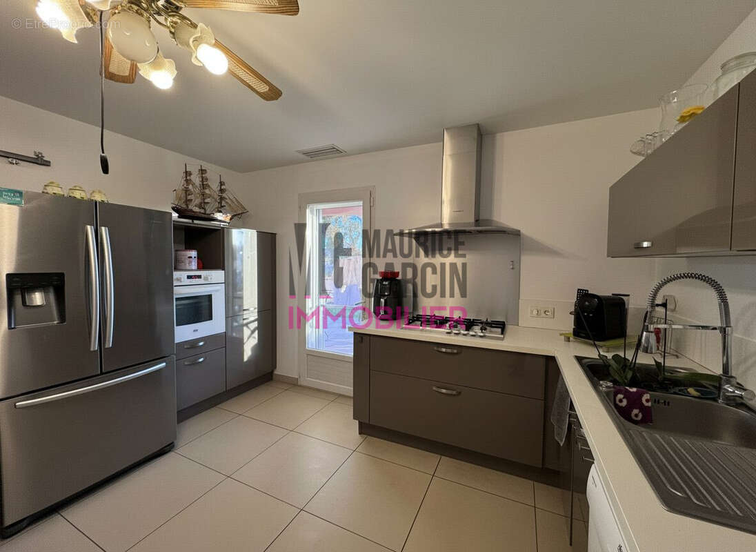 Maison à MORIERES-LES-AVIGNON