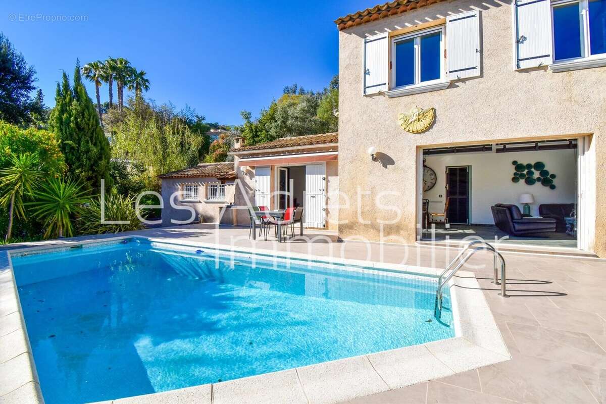 Maison à LES ADRETS-DE-L'ESTEREL