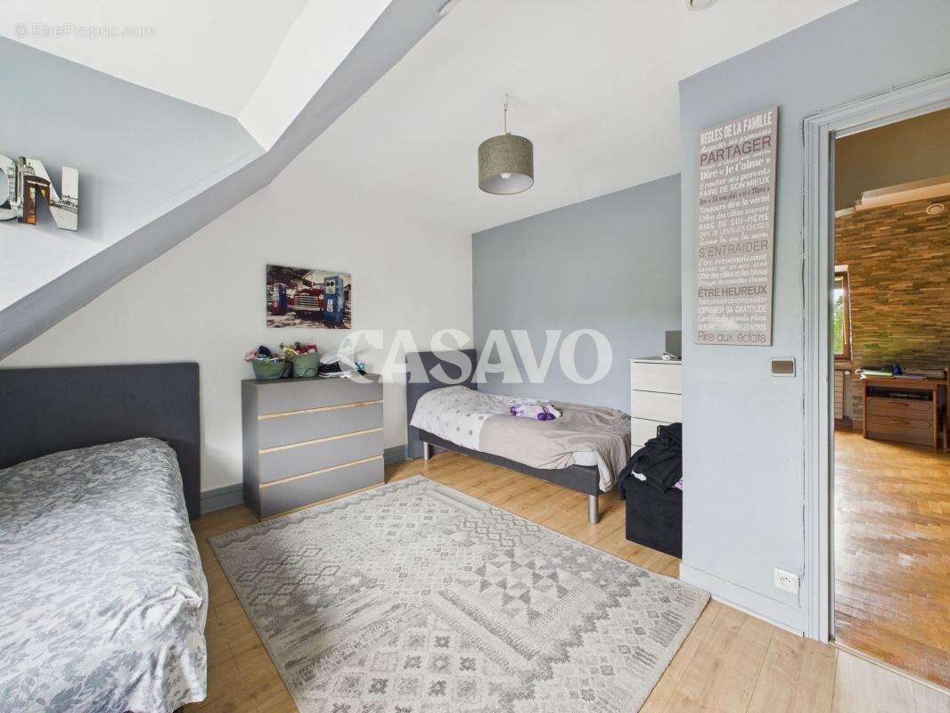 Maison à SARTROUVILLE