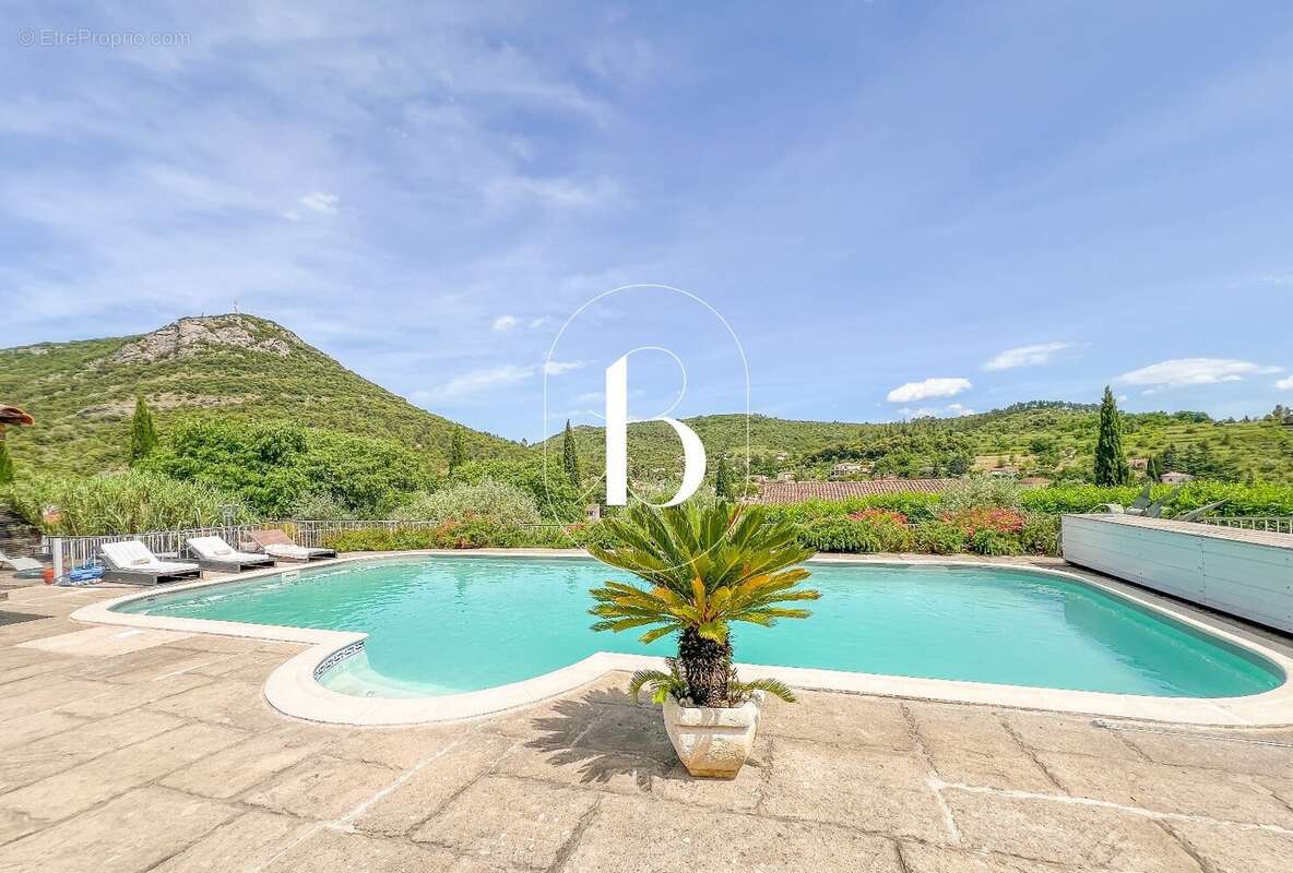 Vente en exclusivité d'un petit coin de paradis  - photo 6
