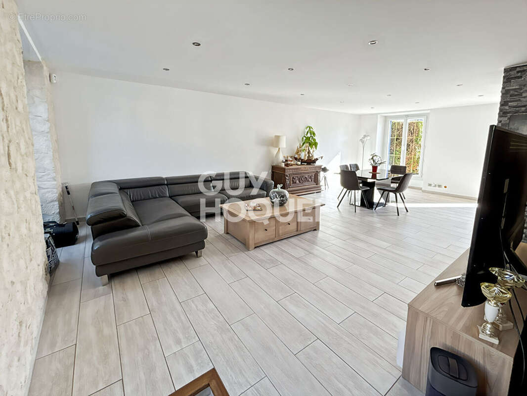 Maison à LA HOUSSAYE-EN-BRIE