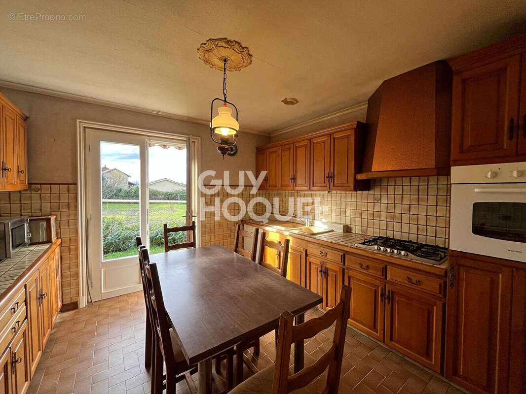 Maison à SAINT-SAVIN