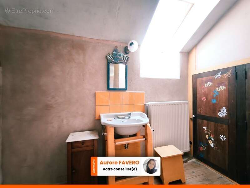 Maison à SAINT-LANGIS-LES-MORTAGNE