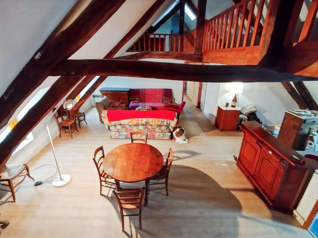 Maison à CHAUMONT-SUR-THARONNE