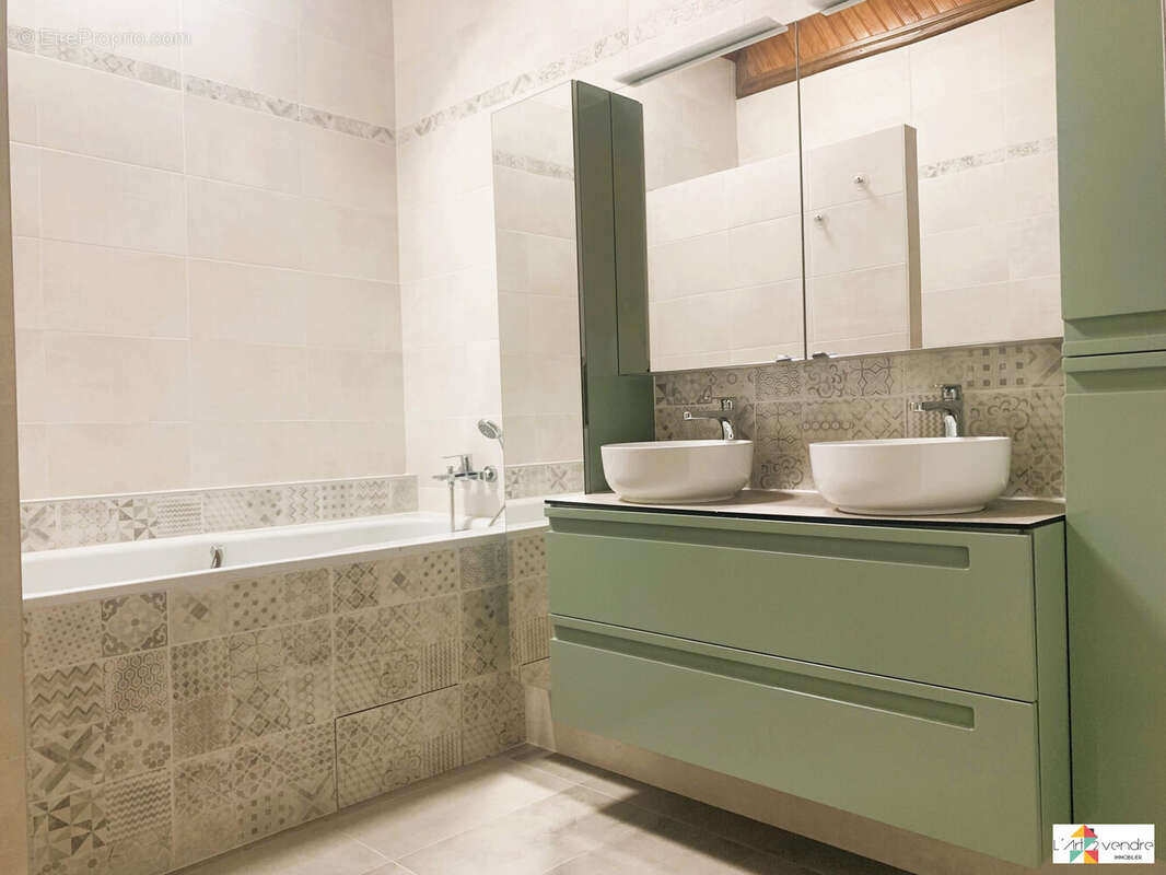 Salle de bain longère 1 - Maison à GRANDFRESNOY