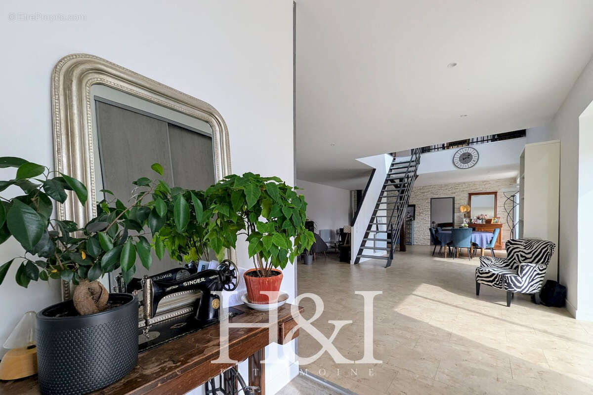 Maison à CHATELLERAULT