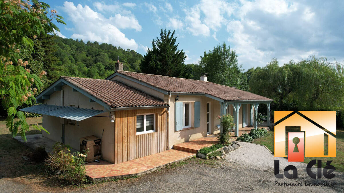 Maison à COLAYRAC-SAINT-CIRQ