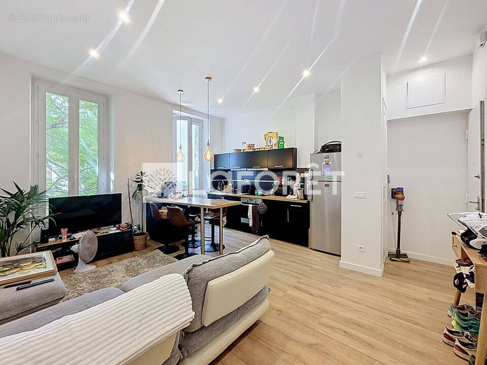Appartement à MARSEILLE-8E