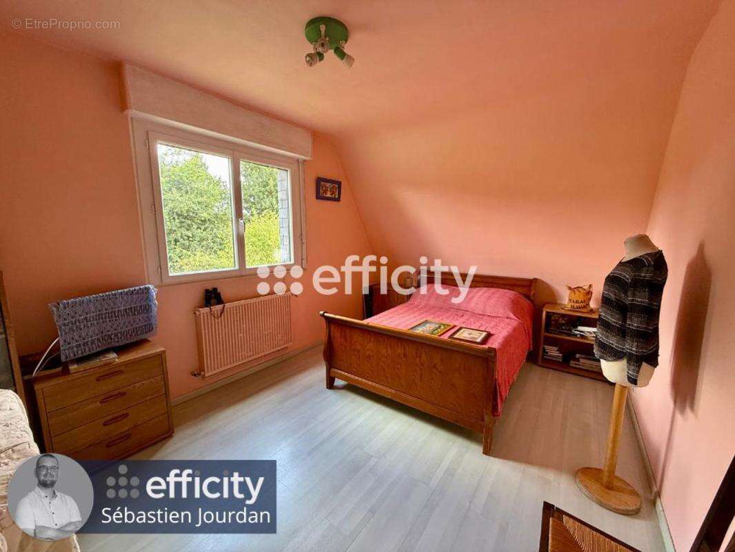 Maison à VILDE-GUINGALAN