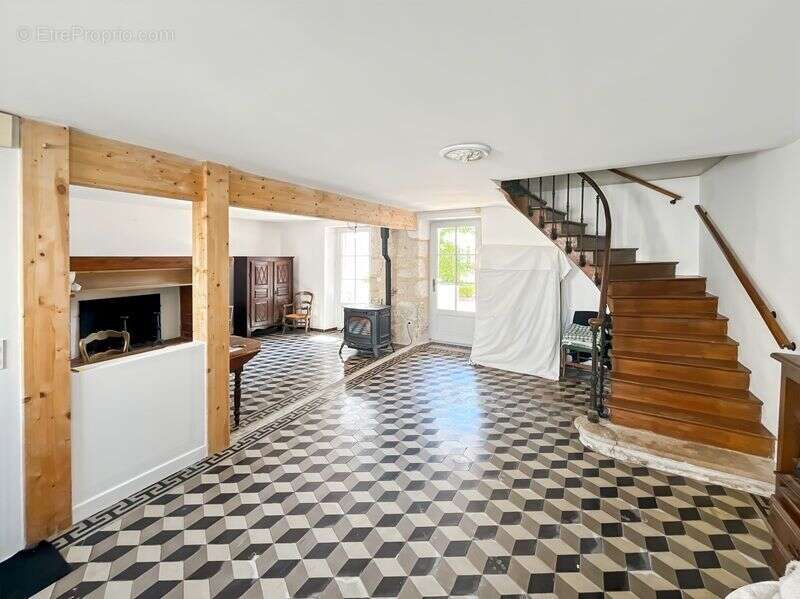 Maison à SAINT-CLAR