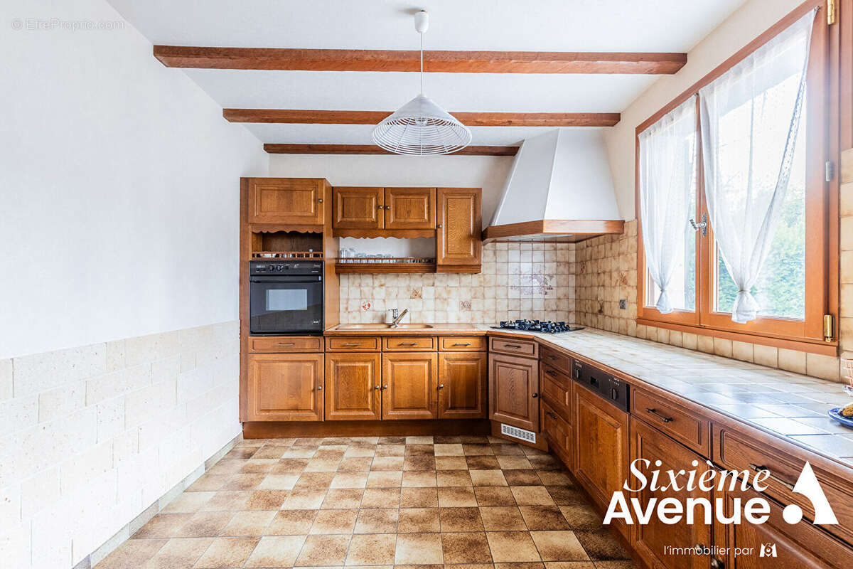 Maison à VIRY-CHATILLON