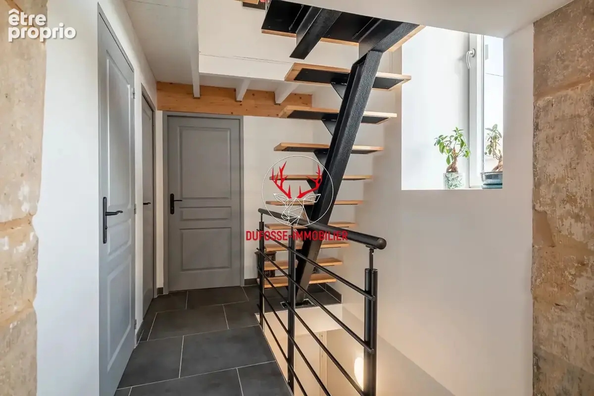 Maison 5 pièces à vendre à Val d'Oingt - 350 000 - photo 3