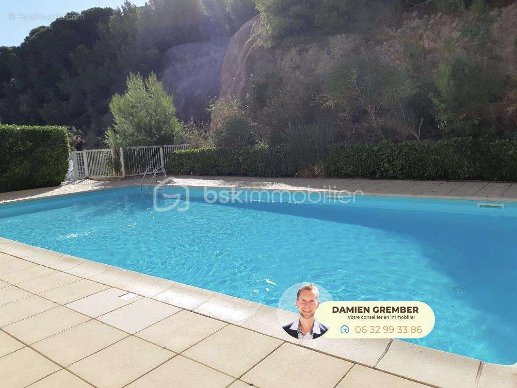  Charmant T3 rénové de 48 m² avec terrasse, vue pinède & piscine  - photo 2