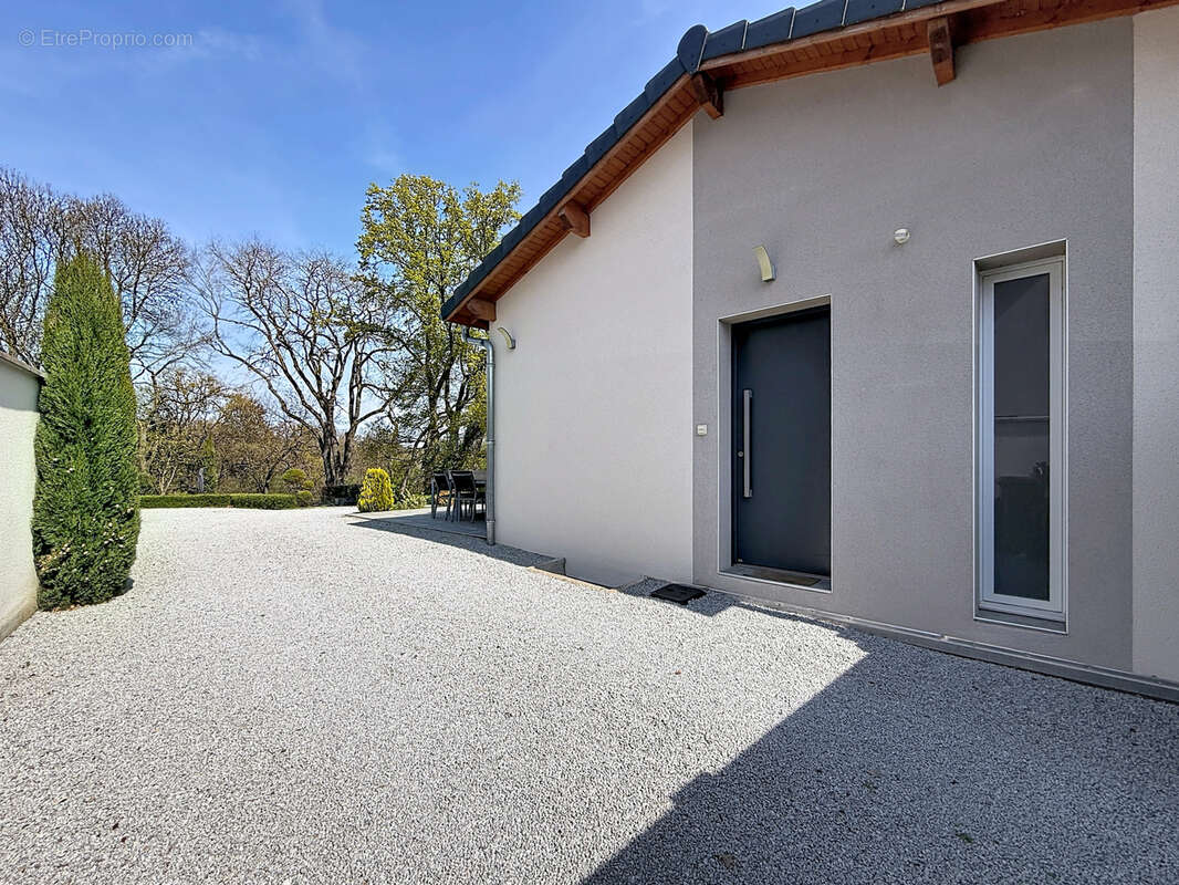 Maison à FRANCHEVILLE