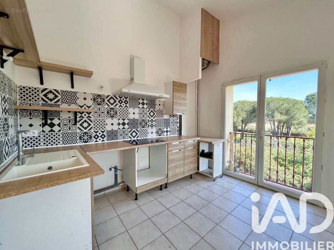 Photo 2 - Appartement à MONTESQUIEU-DES-ALBERES