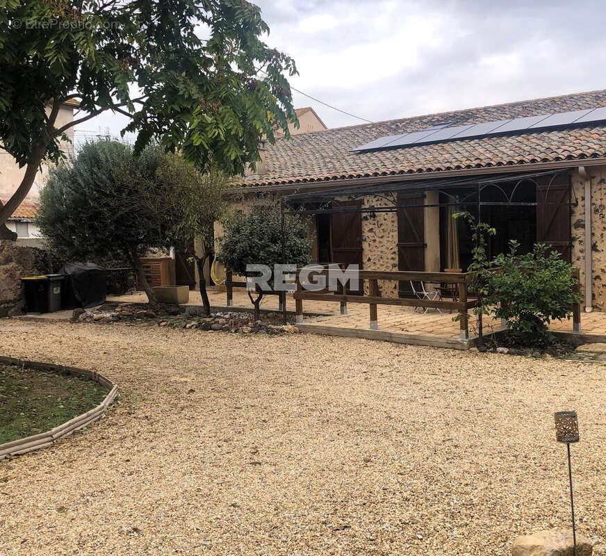 A vendre Hérault 34550 Bessan - proche Agde et mer - unique opportunité Maison 162 m2 en pierres entièrement rénovée type Longèr - photo 19