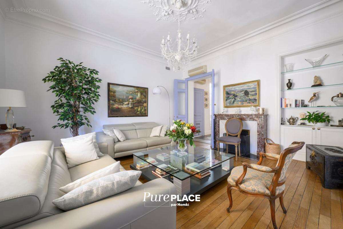 Appartement à NIMES