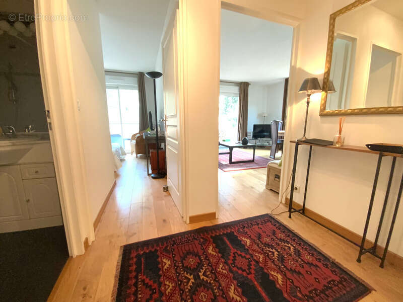 Dpt Alpes Maritimes (06), à vendre CANNES- Oxford  appartement T2 , cave et parking en sous sol - photo 3