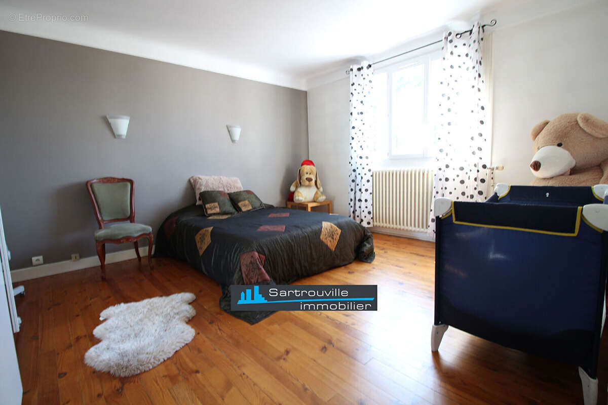 Maison à SARTROUVILLE